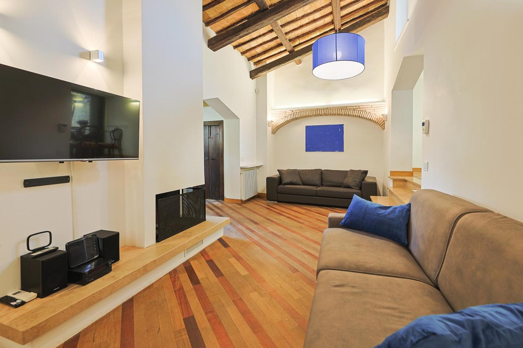 Majorelle Luxury Rome